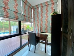House for rent Pattaya Mabprachan showing the office area 