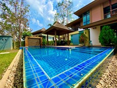 House for rent Pattaya Mabprachan showing the pool and sala 