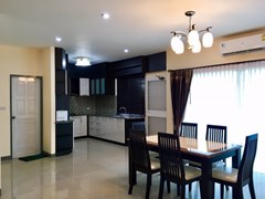 House For Rent Pattaya showing the dining and kitchen areas