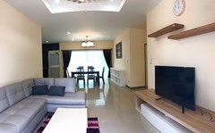 House For Rent Pattaya showing the living and dining areas 