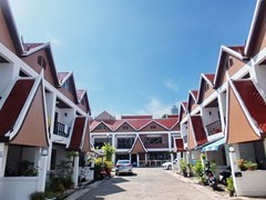 House for rent Pratumnak Pattaya showing the village 