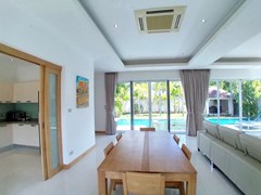 House for rent at The Vineyard Pattaya showing the dining and kitchen areas 