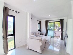 House for rent East Pattaya showing the living area 