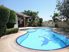 House for rent East Pattaya showing the private pool and covered terrace 