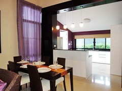 House for rent Pattaya showing the dining and kitchen areas