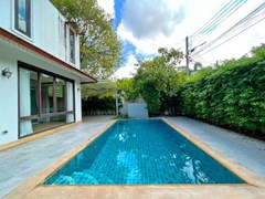 House for rent Central Pattaya showing the private pool 