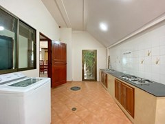 House for sale East Pattaya showing the Thai kitchen 