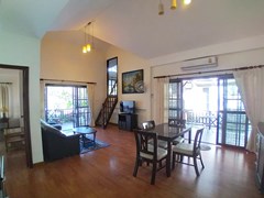 House for sale East Pattaya showing the dining and living areas 