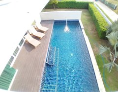 House for sale East Pattaya showing the master bedroom pool view 