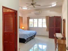 House for sale East Pattaya showing the master bedroom suite