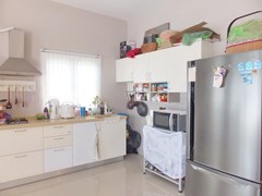 House for sale Huay Yai Pattaya showing the kitchen