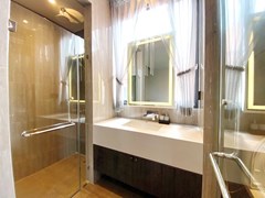 House for sale Jomtien showing the fourth bathroom 