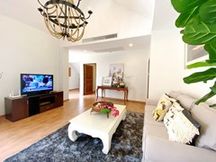 House for sale Jomtien showing the living area 