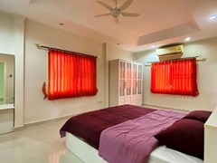 House for sale Jomtien showing the third bedroom 