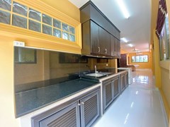 House for sale Mabprachan Pattaya showing the extra kitchen 