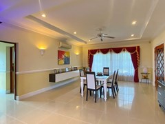 House for sale Mabprachan Pattaya showing the dining area