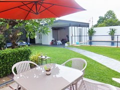 House for sale South Pattaya showing the terrace and garden
