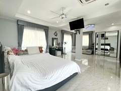 House for sale Pratumnak Pattaya showing the second master bedroom with living area 