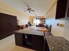 Condo for sale Jomtien Beach showing theCondo for sale Jomtien Beach looking from the kitchen