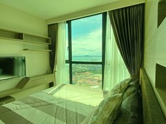 Condominium for Rent Jomtien showing the bedroom with sea view 