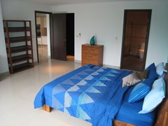 Condominium for rent Jomtien showing the bedroom suite 