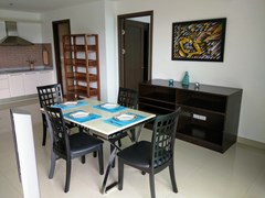 Condominium for rent Jomtien showing the dining area 