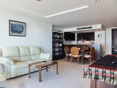 Condominium for sale Northshore Pattaya showing the living and dining areas 