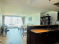 Condominium for sale Northshore Pattaya showing the living area and balcony 