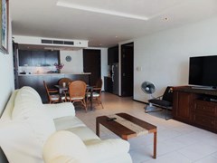 Condominium for sale Northshore Pattaya showing the open plan concept 