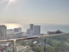 Condominium for rent on Pratumnak Hill showing the balcony and sea view 