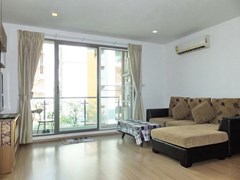 Condominium for Rent Central Pattaya showing the living room