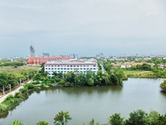 Condominium for rent Jomtien Pattaya showing the lake view