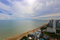 Condominium for rent Jomtien Pattaya showing the sea view 