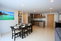 Condominium For Rent Pattaya showing the dining and kitchen areas 