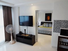 Condominium For Rent Pattaya showing the living area looking toward the bedroom 