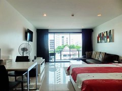 Condominium for rent Pattaya Beach showing the studio