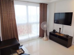 Condominium for rent South Pattaya showing the media wall