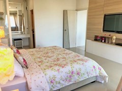 Condominium for Rent Wongamat Pattaya  showing the bedroom suite 
