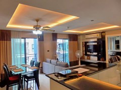 Condominium for sale East Pattaya showing the living, dining areas and balcony 