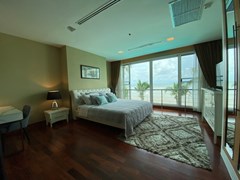 Condominium for Sale Naklua Ananya showing the master bedroom and office area 