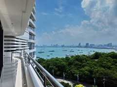 Condominium for Sale Pratumnak Hill showing the pattaya bay 