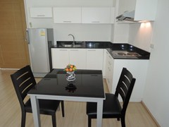 Condominium for Rent Pattaya showing the dining kitchen