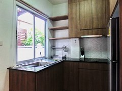 House for Rent East Pattaya showing the kitchen 