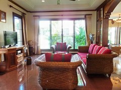 House for rent East Pattaya showing the main living area 