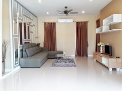 House for rent Huay Yai Pattaya showing the living area