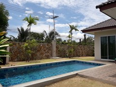 House for rent Huay Yai Pattaya showing the private pool 