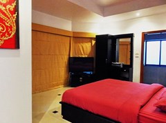 House For Rent Jomtien Park Villas Pattaya showing the second bedroom 
