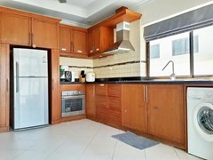 House for rent Jomtien Pattaya showing the kitchen area 