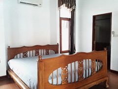 House for rent Mabprachan Pattaya showing the second bedroom suite 