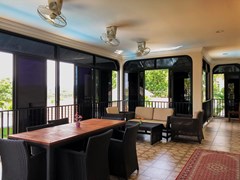 House for rent Pattaya Mabprachan showing the living and dining areas 